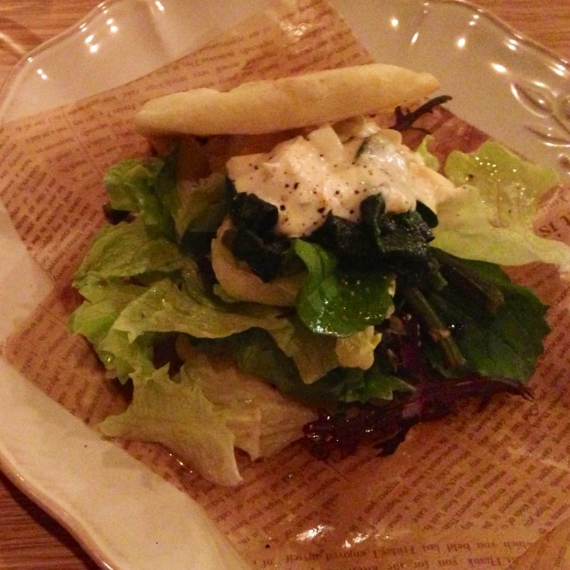   ちぢみほうれん草&タルタルエッグ(パニーノヴィーノ)