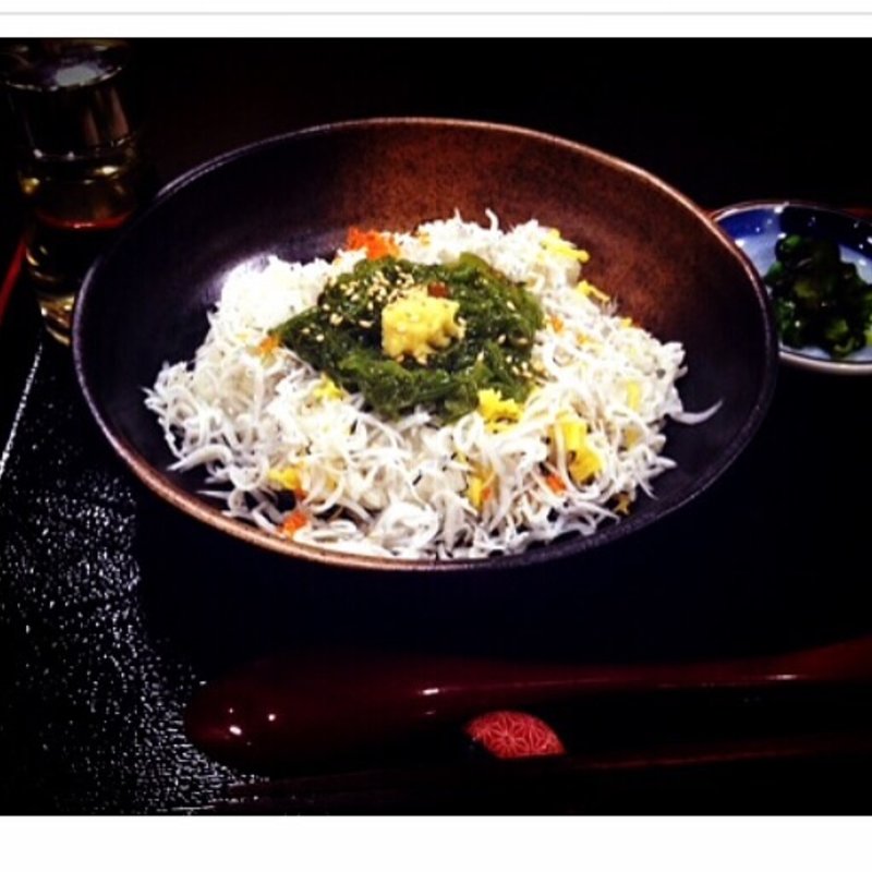 しらす丼(ハルミ食堂)