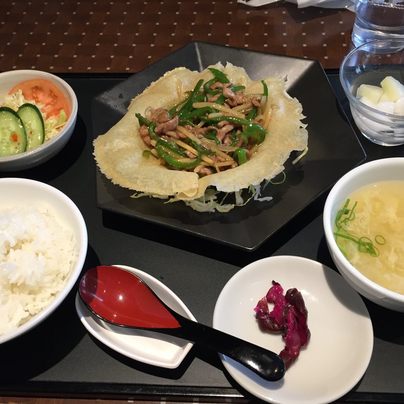 青椒肉絲定食(東春閣)