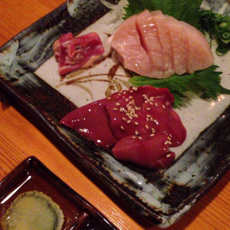 お造り三種盛り合わせ(とり乃)