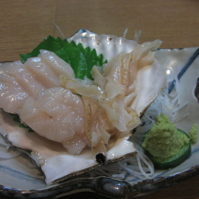 活ホタテ刺身(居酒屋ふじさん)
