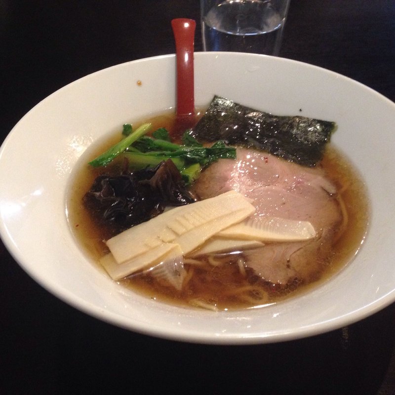 濃厚醤油ラーメン(つけ麺・らー麺 一酵や)