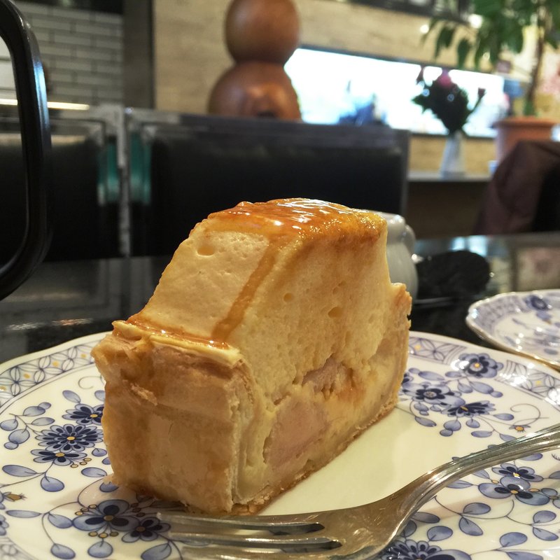 リンゴのシブースト(コンディトライ・ニシキヤ)