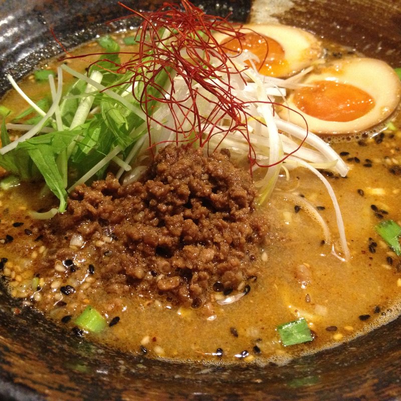 坦々麺、香味たまご(香氣 四川麺条)
