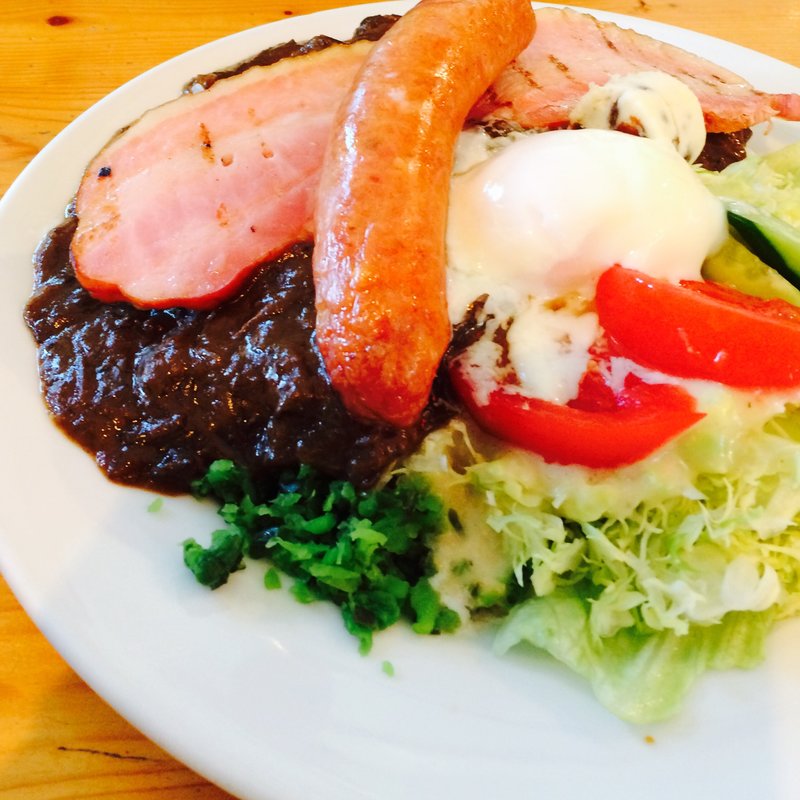 ベーコンアンドファイヤードッグカレー(ロック)