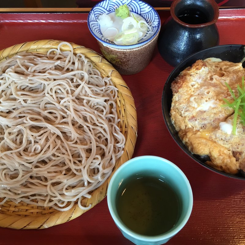 ざるそばかつ丼セット(そば処 山桜)