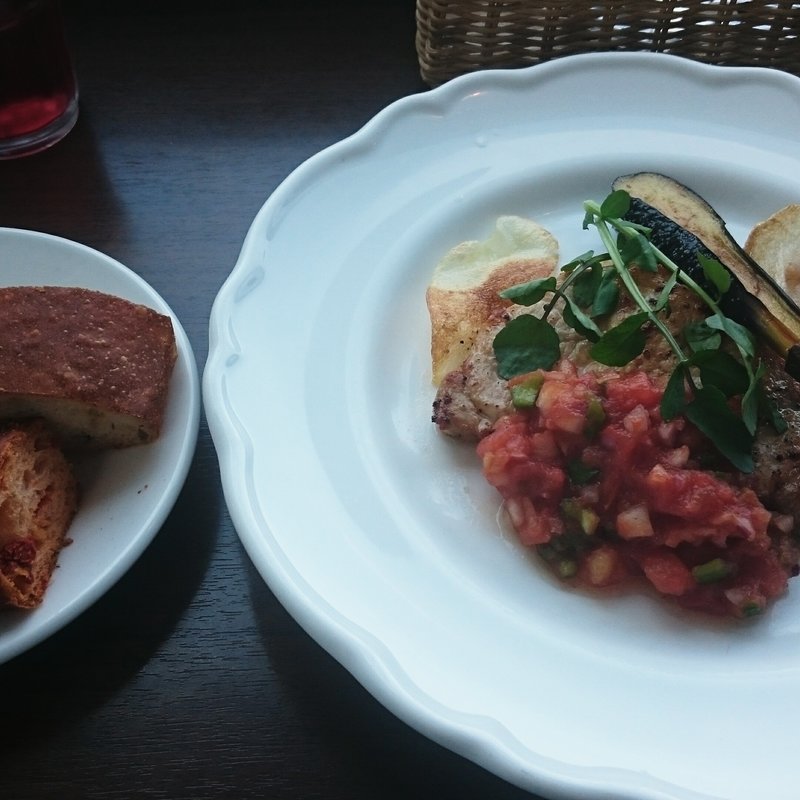 ハーブ三元豚トマトサルサソース(バルバラアターブル （BARBARA a table）)