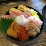 スペシャル丼