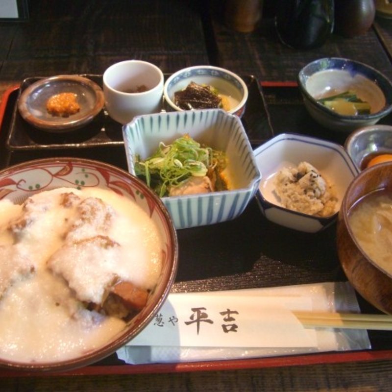 豚の角煮とろろご飯　(葱や平吉 高瀬川店 （ねぎやへいきち）)