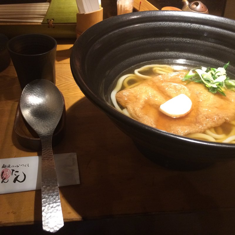 きつねのおうどん(つるとんたん 本町楼)