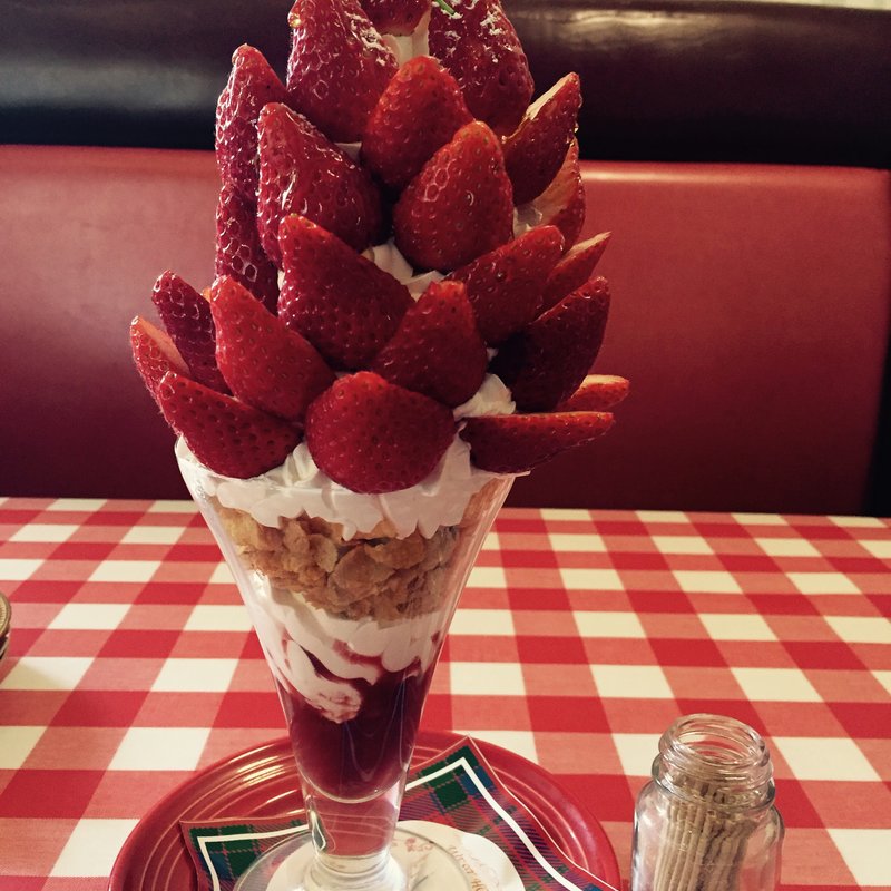 小びっくりパフェ(ウエストハウス)