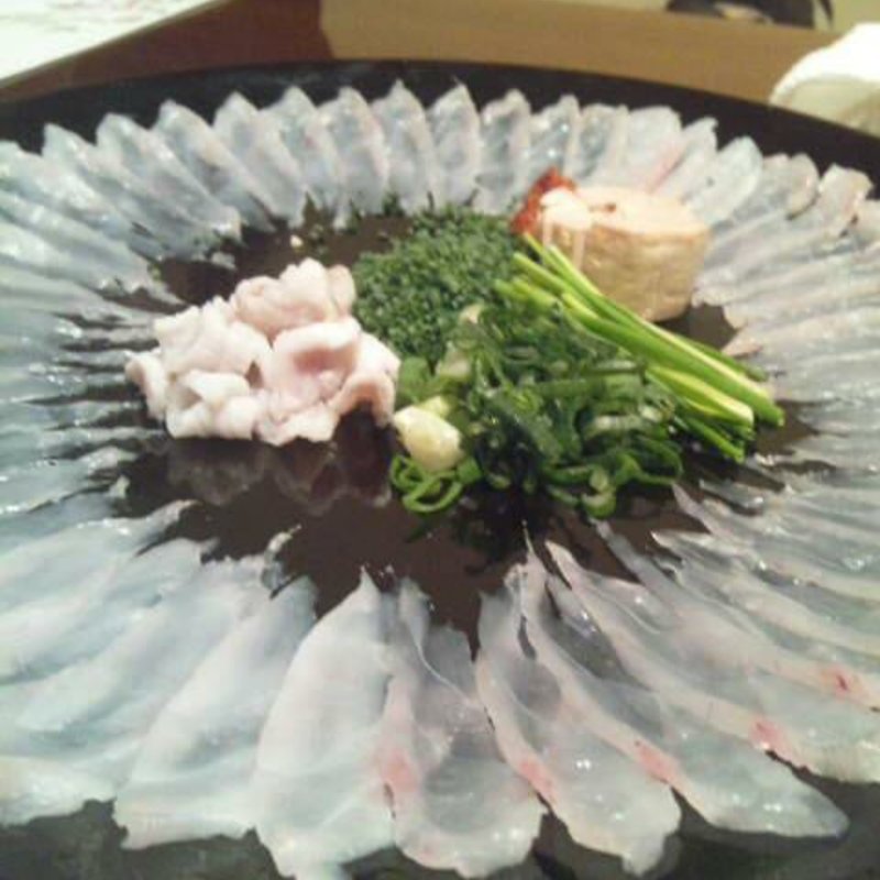 河豚のさしみ(富ちゃん 六本木店)