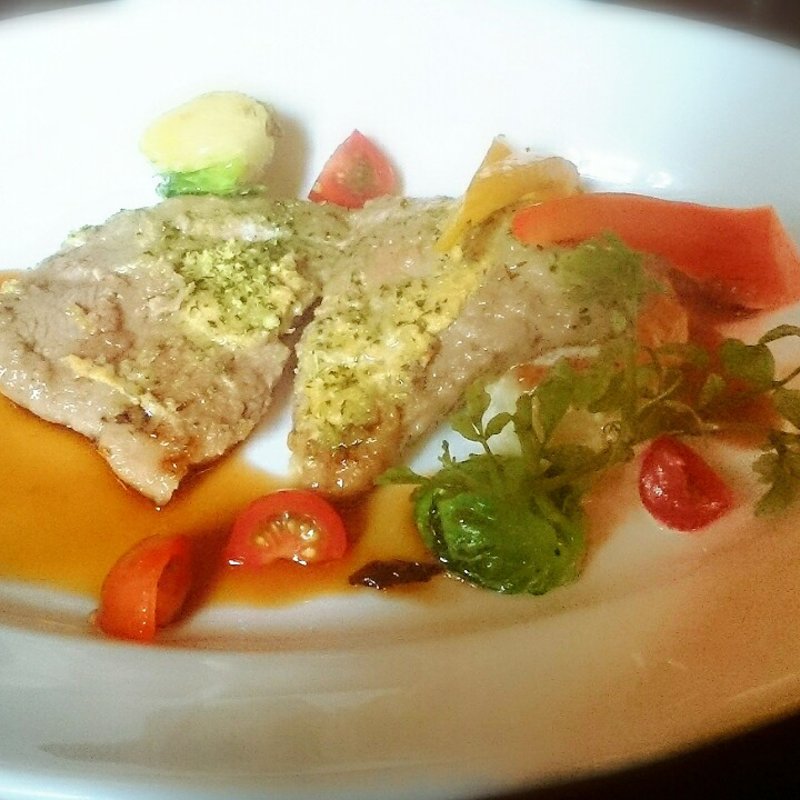 ランチメニュー（豚肩ロース肉の香草パン粉焼き）とドリンクセット(Cafe1894)