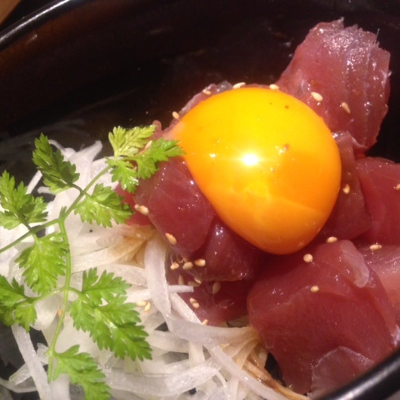 海の幸の創作ユッケ (aqua tower tokyo 水想 ‐suisou‐ 恵比寿店)