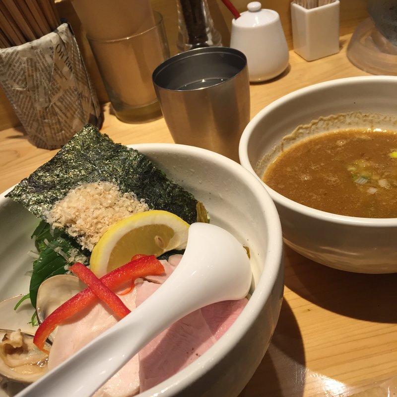 鶏と蛤の濃厚つけ麺(むぎとオリーブ 銀座店)