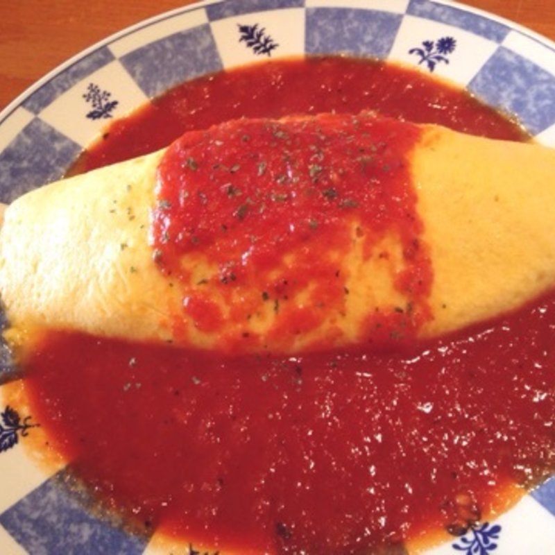 チーズオムライストマトソース(たまたまタマゴ)