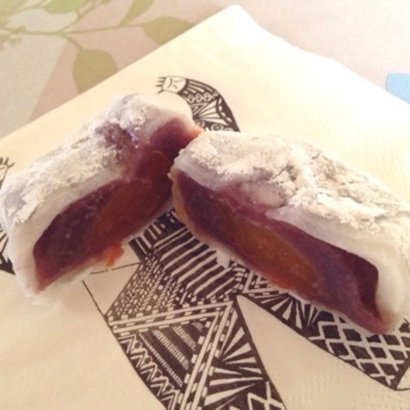 杏大福(（株）岡埜栄泉 上野駅前総本店)