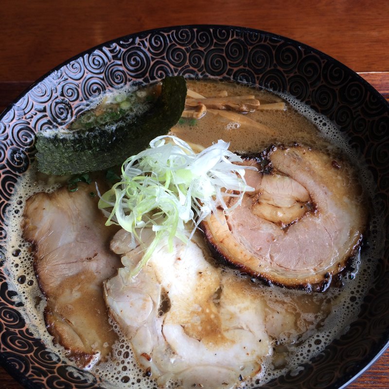 豚骨魚介三色らーめん(十人十色)