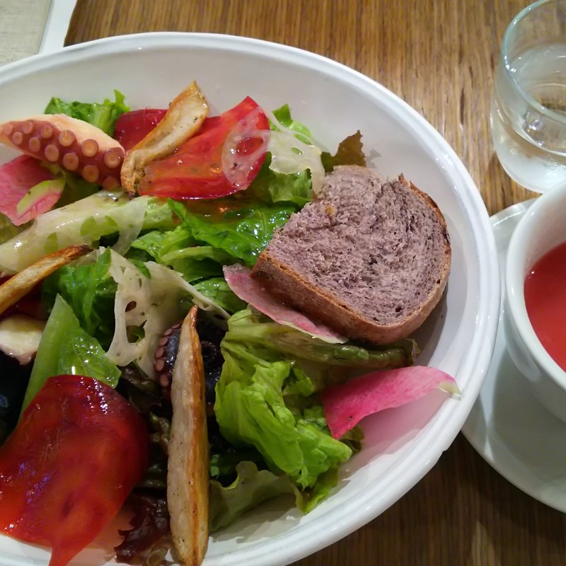 季節野菜のサラダセット（パン、スープ、ドリンク付き）(BiOcafe（ビオカフェ）)