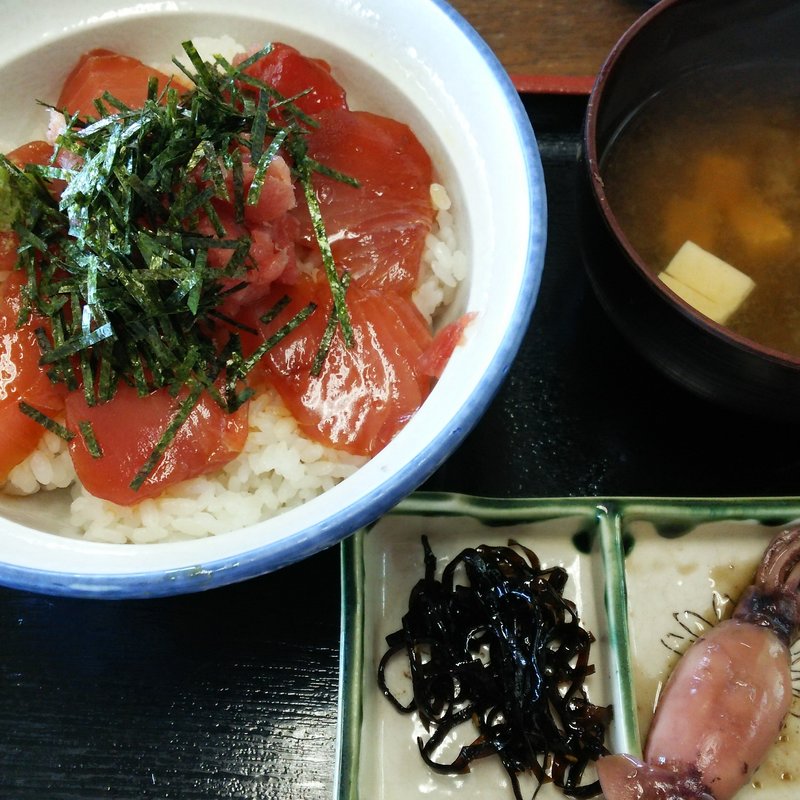 マグロ丼(レストラン金田)