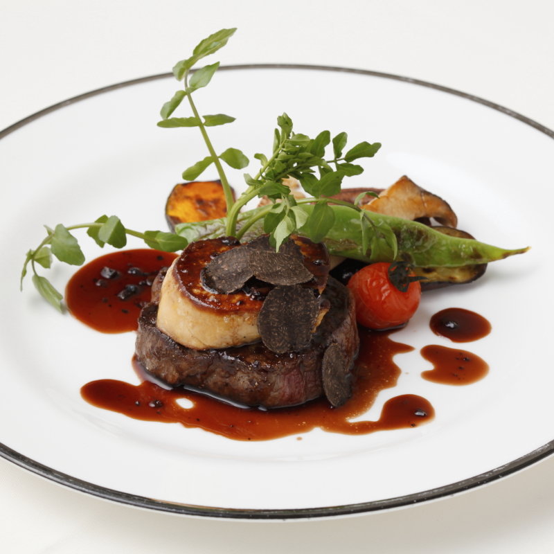 和牛とフォアグラのロッシーニ(青山エリュシオンハウス)