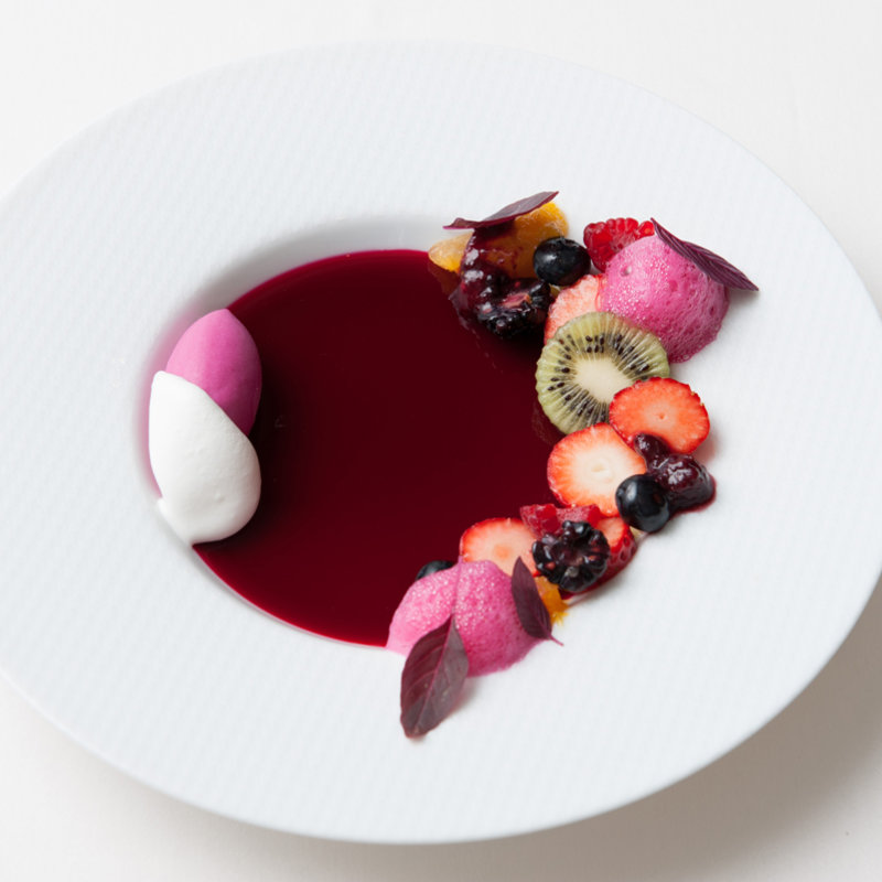 ベリーのフルーツ添え(レストラン タテルヨシノ 芝)