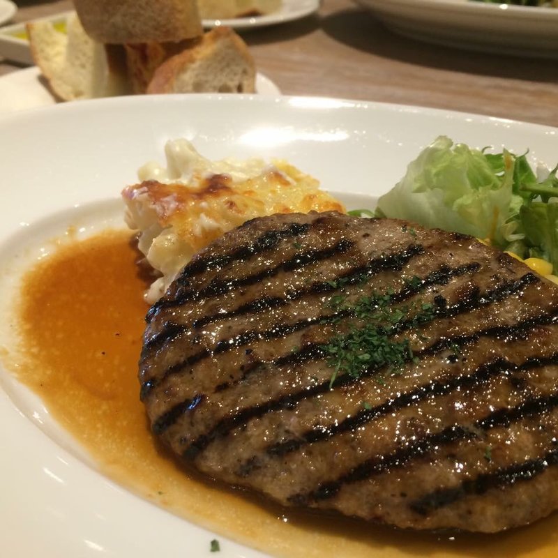 ハンバーググリルランチ(Bushwickベーカリー&グリル)