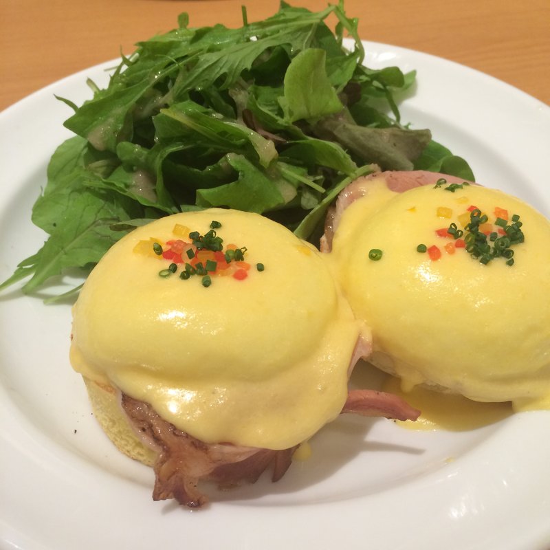クラッシックエッグベネディクト(Sarabeth's Osaka サラベス大阪)