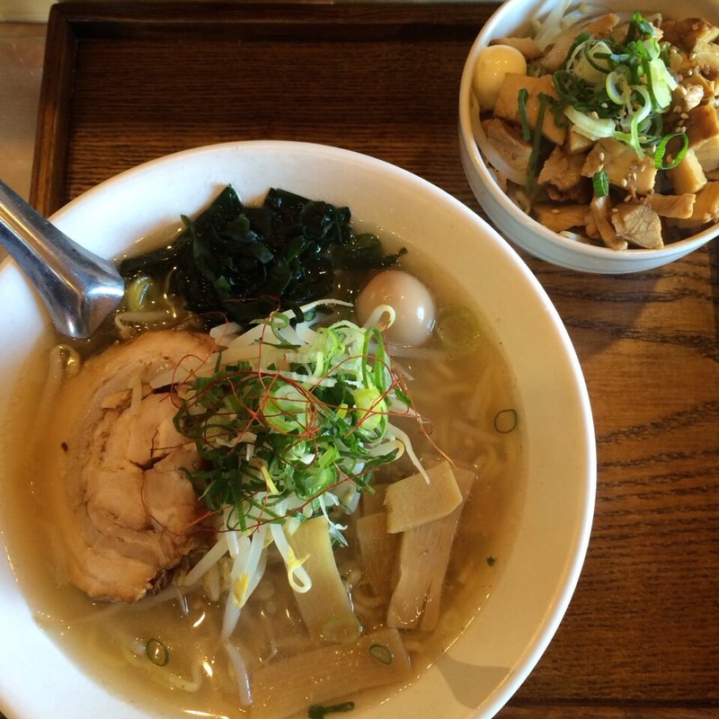 お昼限定 空のしお ミニチャーシュー丼(らーめん空)