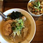 お昼限定 空のしお ミニチャーシュー丼