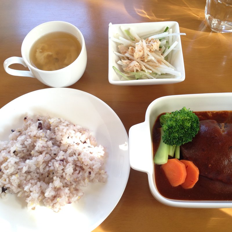 煮込みハンバーグ（前菜・スープ・ライス付き）(CAFE DU SOLEIL)