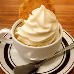 白い珈琲ソフトクリーム