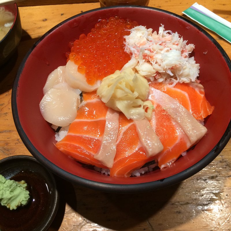 北海丼(刺身BAR 河岸頭 （かしがしら）)
