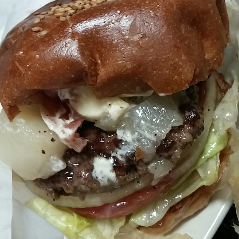 桃と生ハムのカプレーゼバーガー(バーガーマニア 白金店 （Burger Mania）)