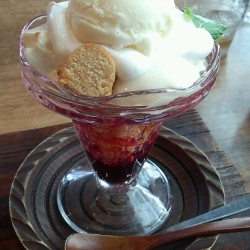 ダブル豆乳プリンパフェ(Mamezo & Cafe 中之島店)