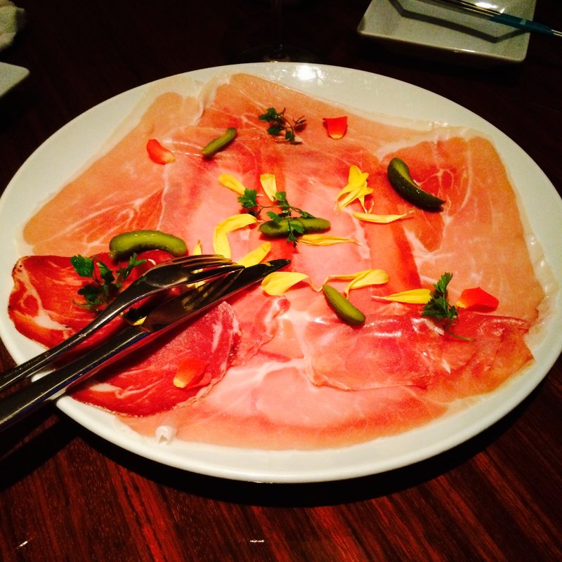 生ハム 大皿盛り合わせ(DENアクアルーム)