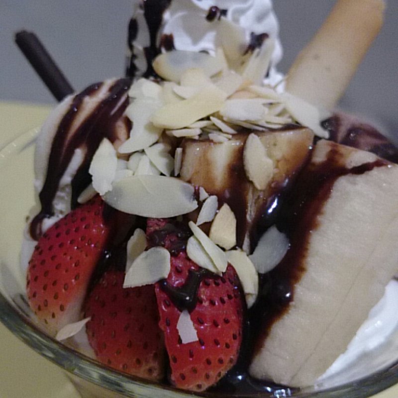 チョコレートパフェ(SaSaLa)