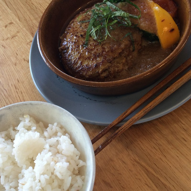 煮込み料理と季節のお野菜デリ(「つくる。」)