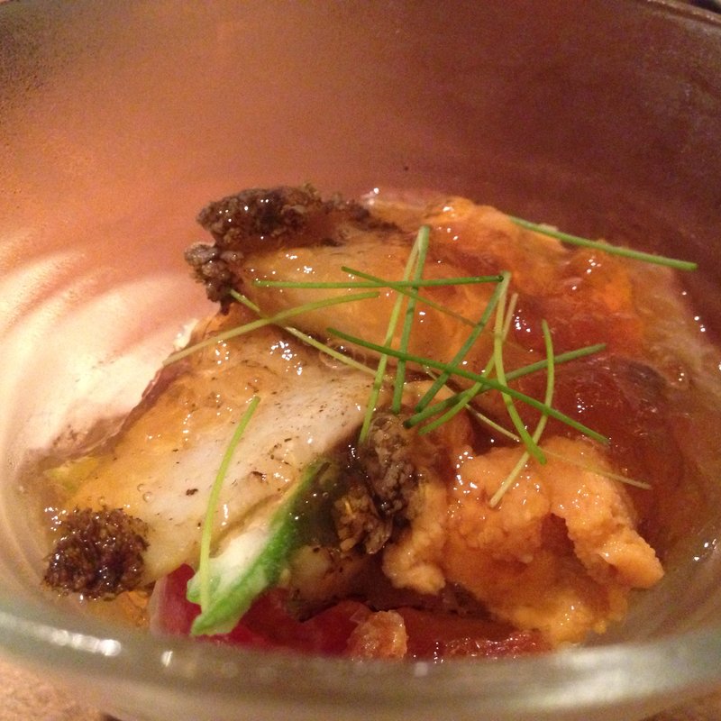 山口県萩から届いたアワビとウニ・夏野菜のカクテル仕立て コンソメゼリーがけ(オカダ)