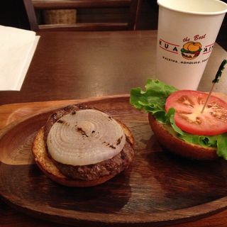 ハンバーガー(KUA`AINA イオン越谷レイクタウン店)