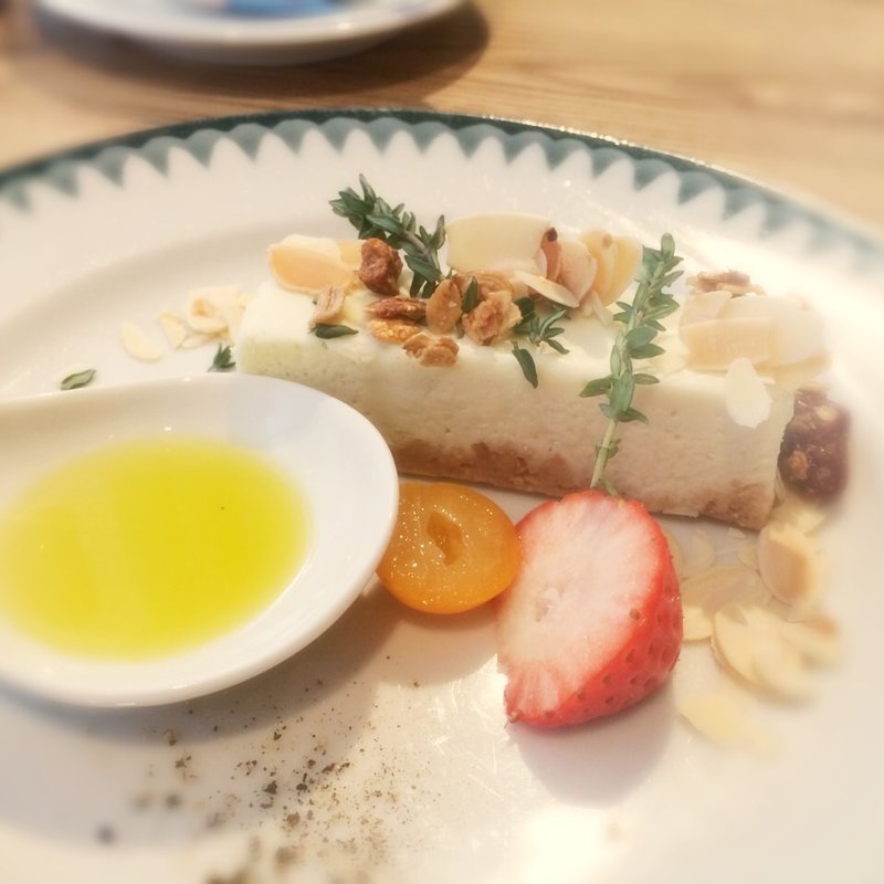 青カビ レアチーズケーキ(nomadika)