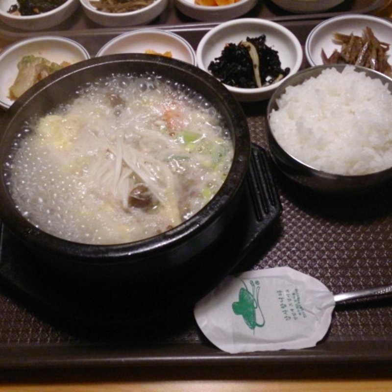 カルビ湯定食（カルビジャンていしょく）(韓一館)