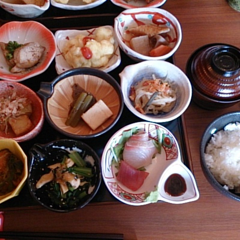 ランチ(ミマスヤ モナミ （みます屋 MON AMi）)