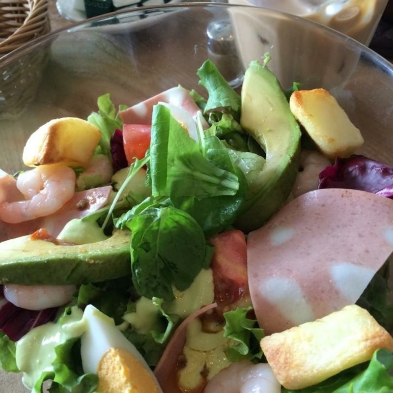 海老とアボカドのサンドイッチ(アフターヌーンティールーム)