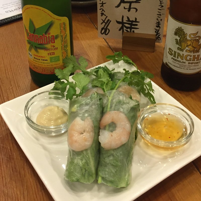 ほおばる生春巻き(パクチーハウス東京)