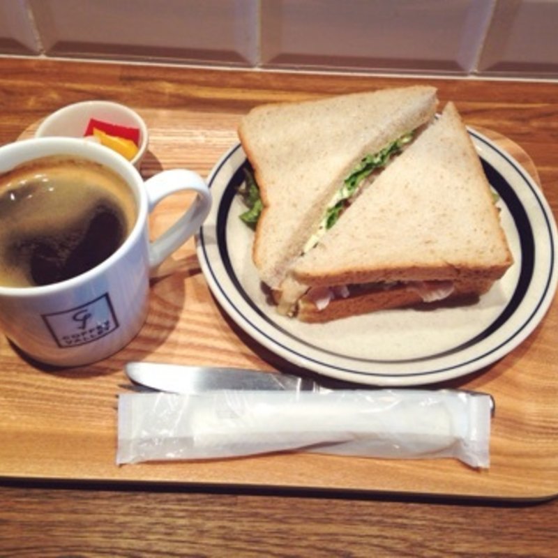 サンドイッチセット(スモークチキンサンド)(COFFEE VALLEY)