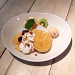 天井のパンケーキ