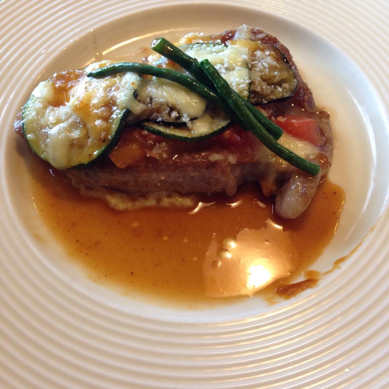 Aランチ 豚ロースと夏野菜のチーズ焼き(ママン)