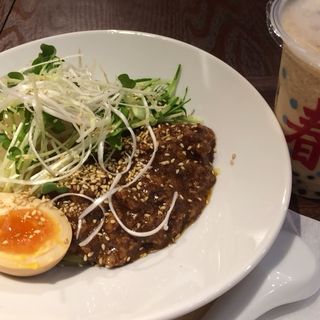 台湾風炸醤麺（ザージャーメン）(春水堂 代官山店)