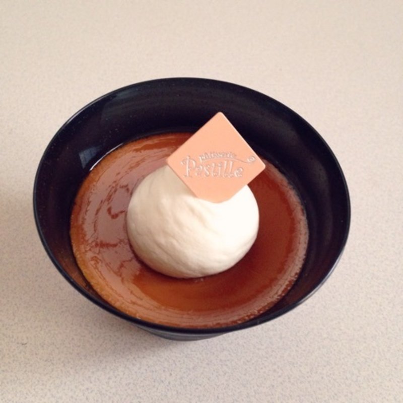 ほうじ茶プリン(パティスリー パスティーユ)